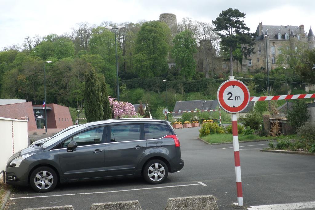 Les Renaudines Bed & Breakfast Château-Renault Dış mekan fotoğraf
